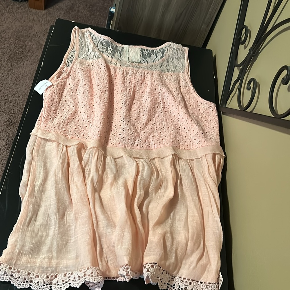Pink eyelet - Picture 7 of 7